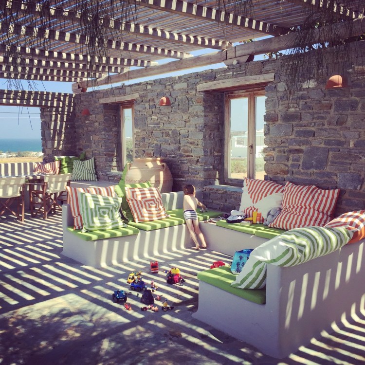 naoussa-petres-kids-travel